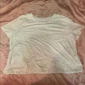 Old Navy Light Gray Short Sleeve Tee